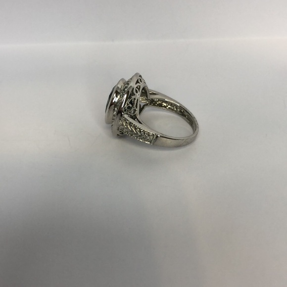 Green Stone Sterling Silver Statement Ring - Picture 3 of 5